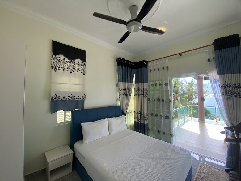 Hotel Che Beach House