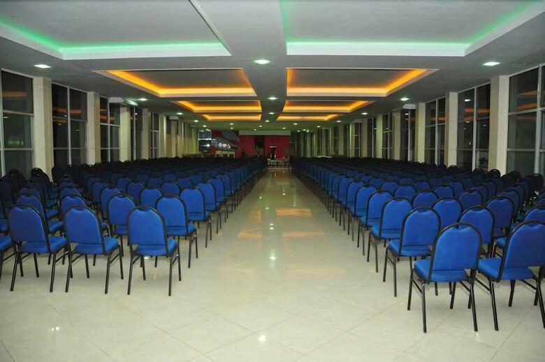 Barrudada Tropical Hotel
