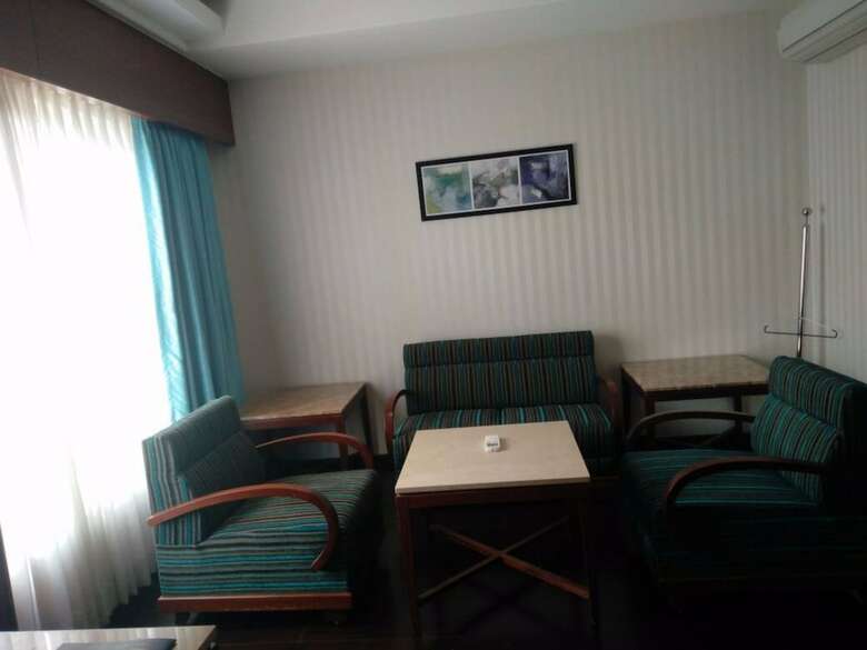 Hotel Goldfinch Retreat