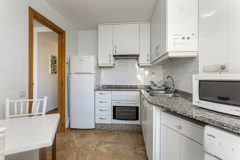 Beautiful 2-bed First Beach Line Apartment For 6
