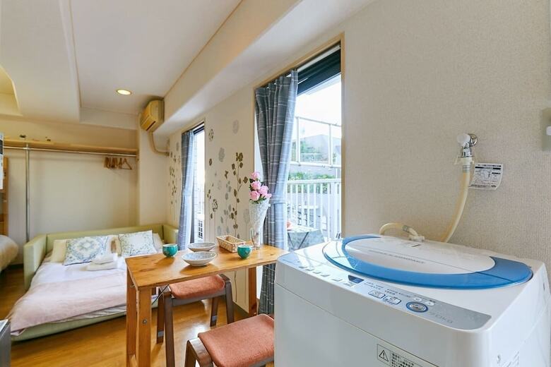 Nishishinjuku Colorbee Apart Big Balcony