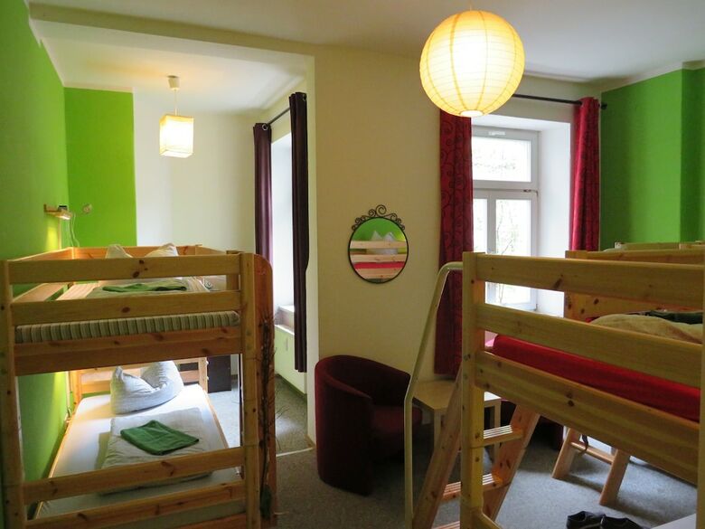 Hostal Lollis Homestay - Hostel