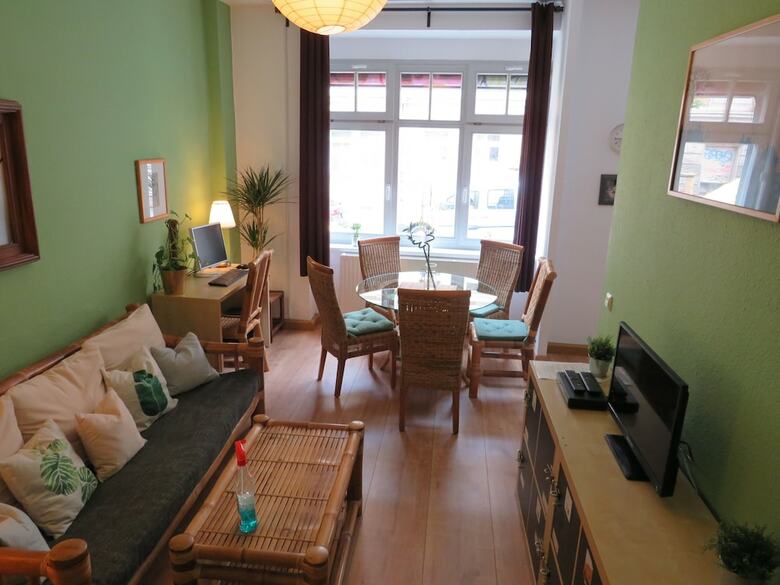 Hostal Lollis Homestay - Hostel