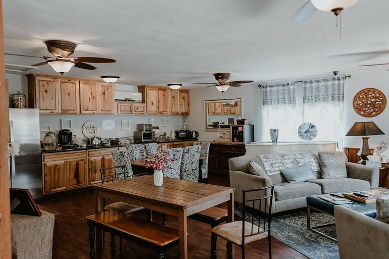 Bed & Breakfast Square Inn