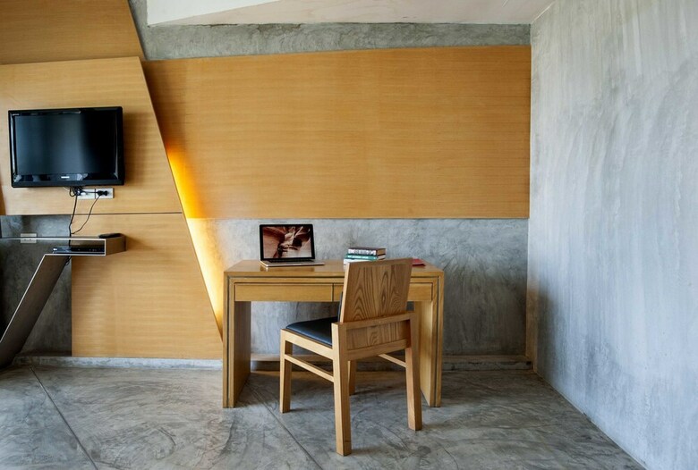 The Now Hotel