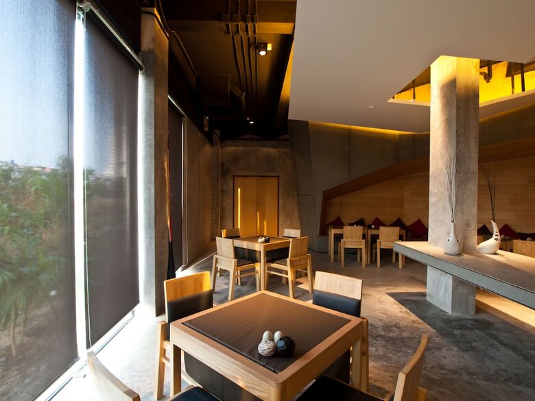 The Now Hotel