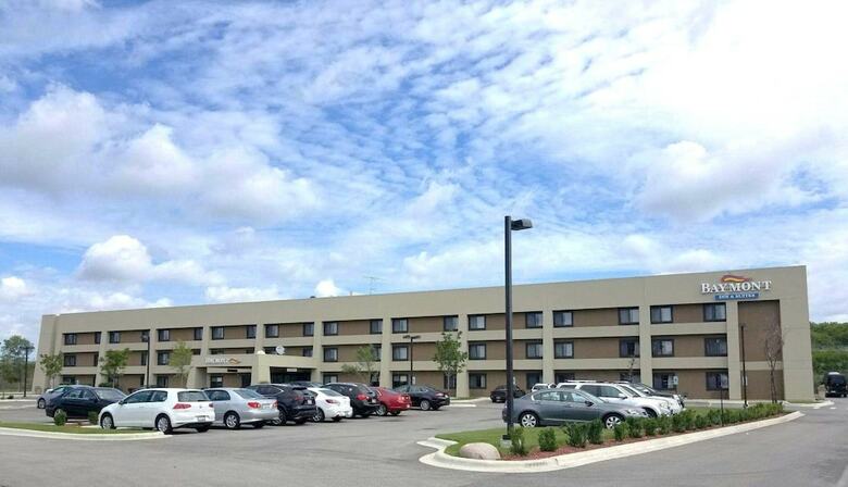 Hotel Baymont By Wyndham Glenview