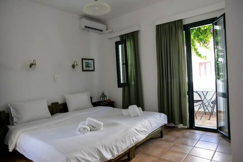 Aparthotel Eva Suites Hotel