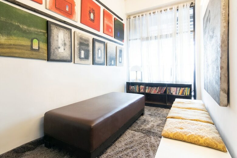 Oyo 185 Seven Suites Observatory Hotel