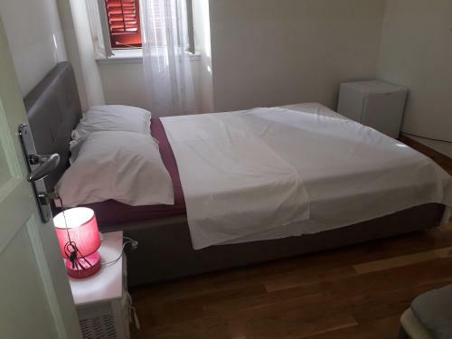 Apartamentos Studio On Main Pedestrian Street