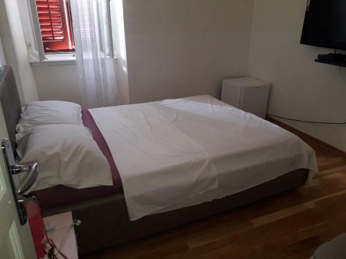 Apartamentos Studio On Main Pedestrian Street