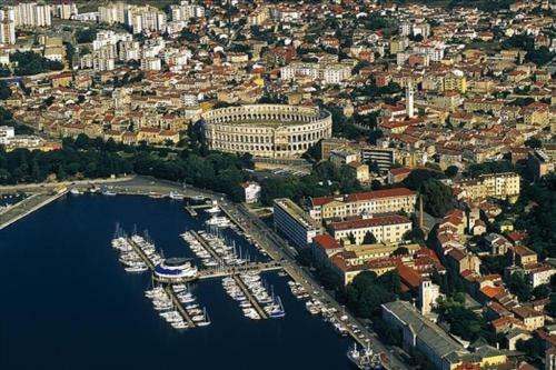 City Apartment Goga