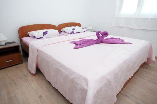 Apartments Ema