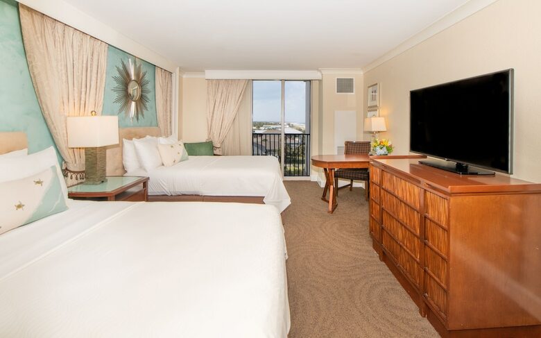 Hotel One Ocean Resort & Spa