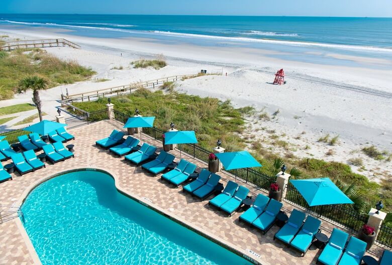 Hotel One Ocean Resort & Spa