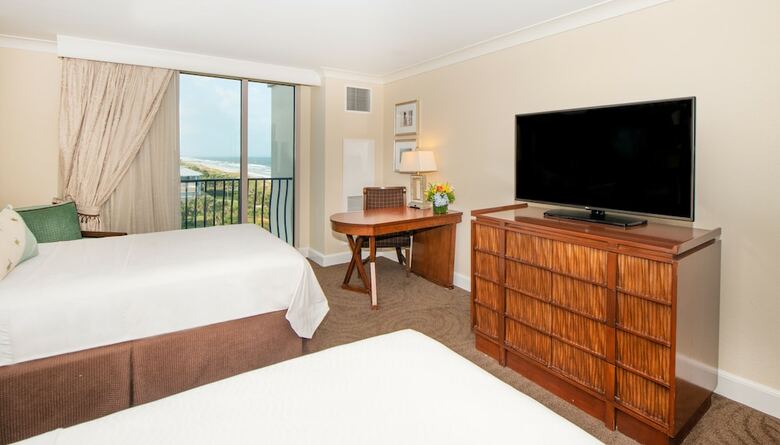 Hotel One Ocean Resort & Spa