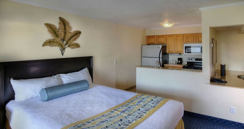 Aparthotel Sailport Waterfront Suites