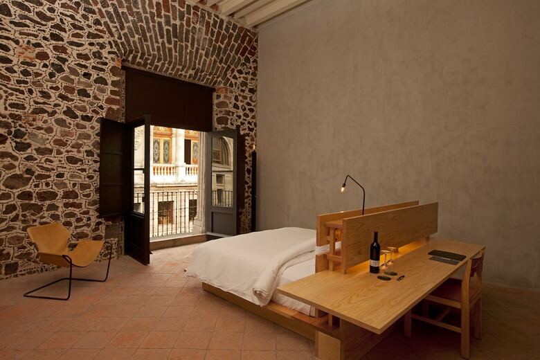 Hotel Downtown