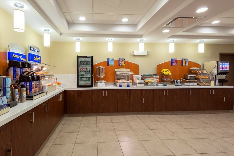 Hotel Holiday Inn Express Deer Lake