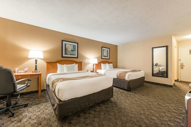 Hotel Quality Inn & Suites