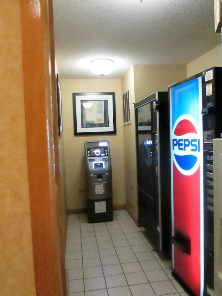Hotel Quality Inn & Suites