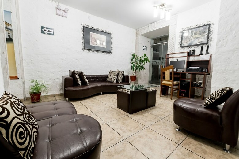 Hotel Hostal Villa Sillar