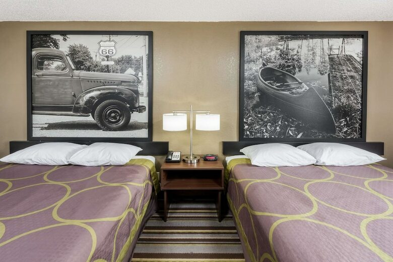Motel Super 8 By Wyndham Bloomington