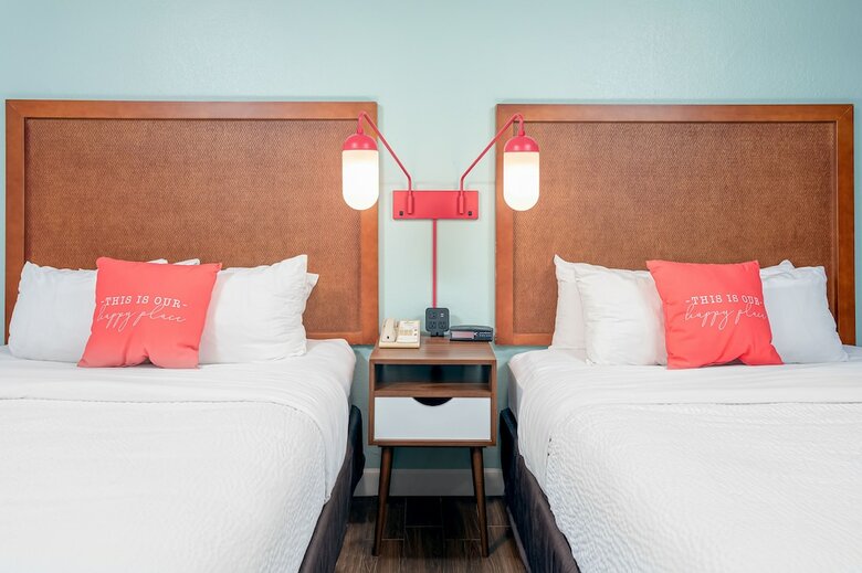 Beachside Hotel & Suites