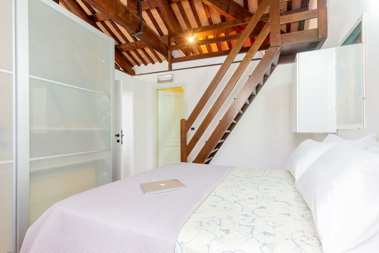 Duplex Apartment In Centro Storico