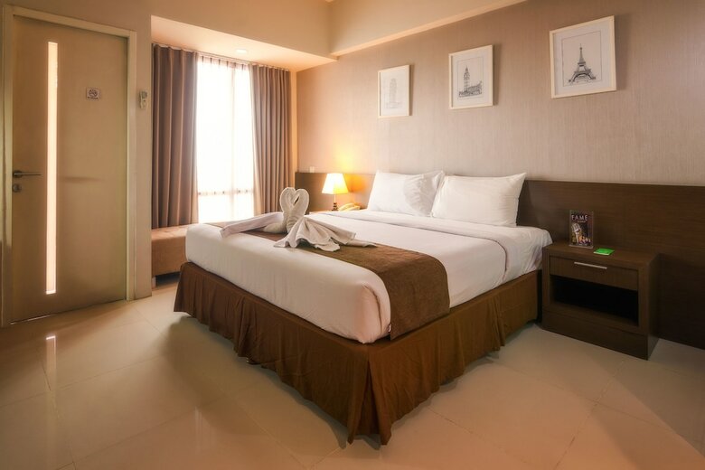 Hotel The Square Surabaya