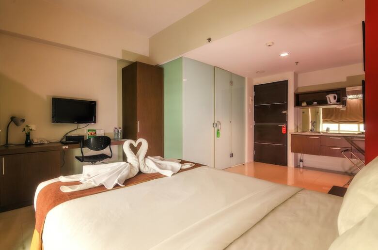 Hotel The Square Surabaya