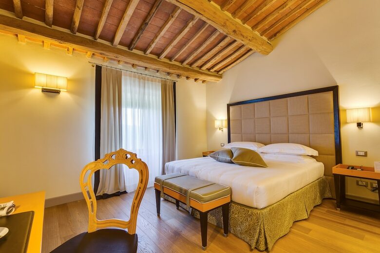Agroturismo Castello La Leccia