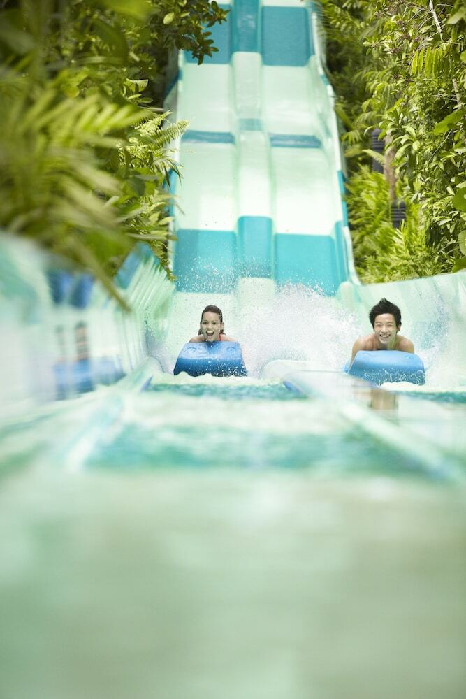 Resorts World Sentosa - Hotel Michael