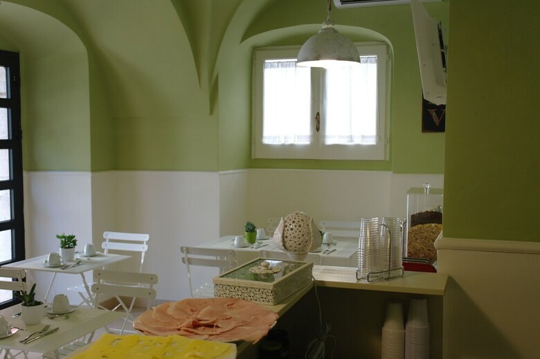 Bed & Breakfast Albergo Diffuso Dimora Rossi
