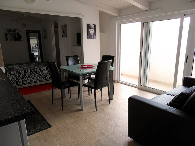 Bed & Breakfast Albergo Diffuso Dimora Rossi