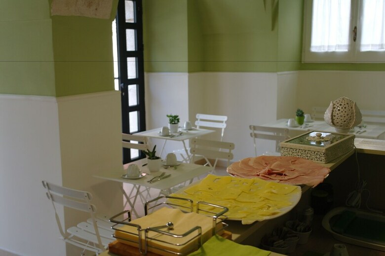 Bed & Breakfast Albergo Diffuso Dimora Rossi