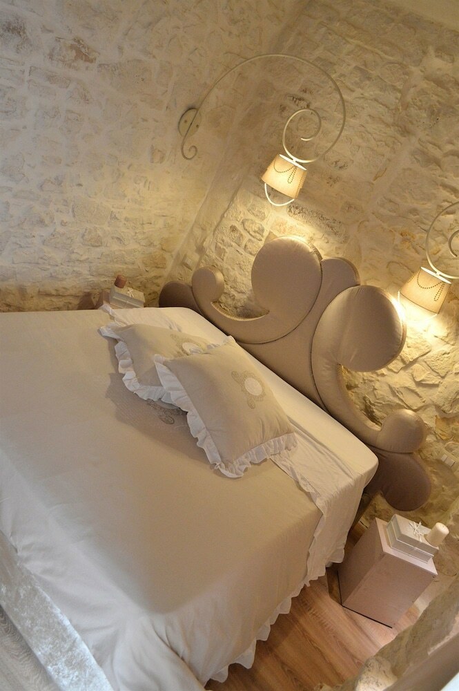 Bed & Breakfast Albergo Diffuso Dimora Rossi
