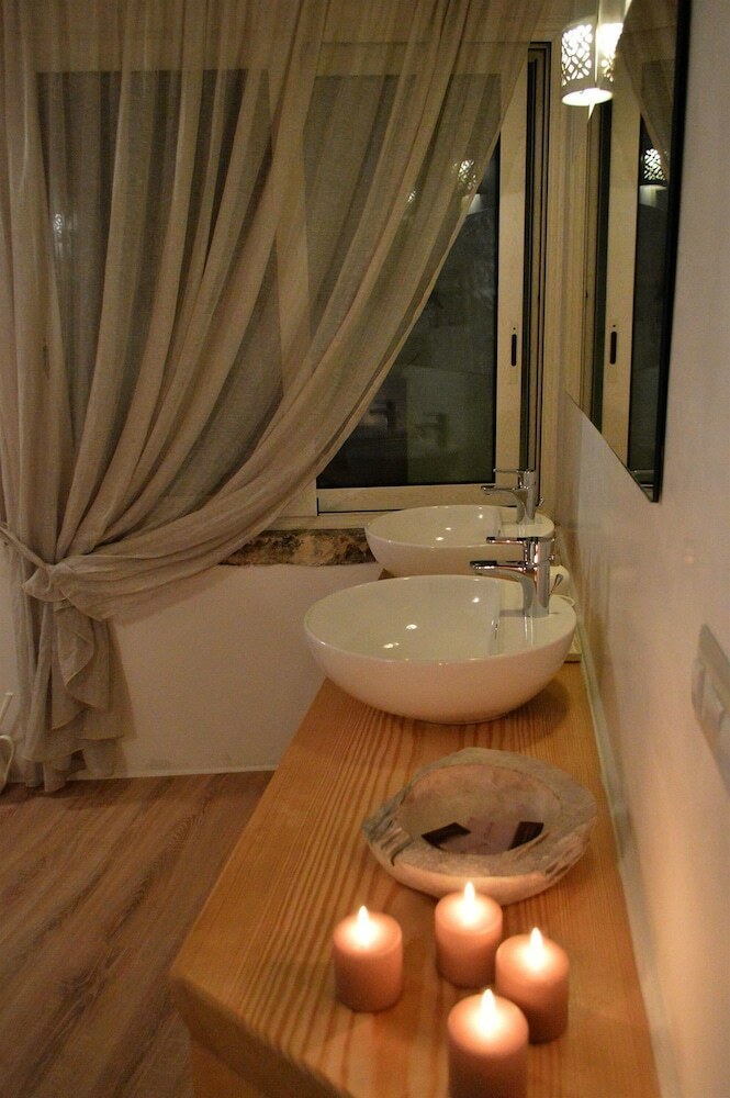 Bed & Breakfast Albergo Diffuso Dimora Rossi