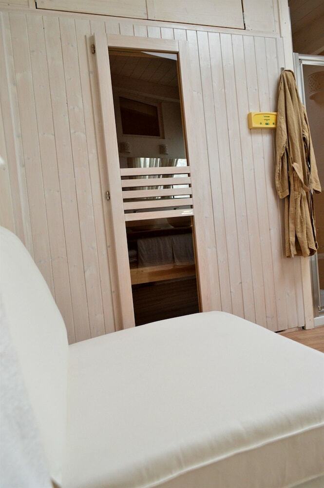 Bed & Breakfast Albergo Diffuso Dimora Rossi