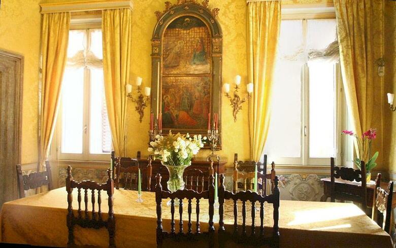 Navona Gallery & Garden Suites B&B