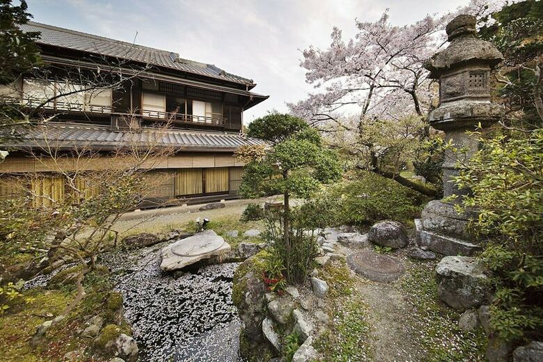 Amami Onsen Nanten-en