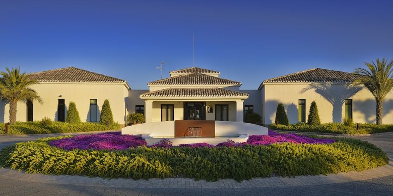 Aparthotel Las Colinas Golf & Country Club