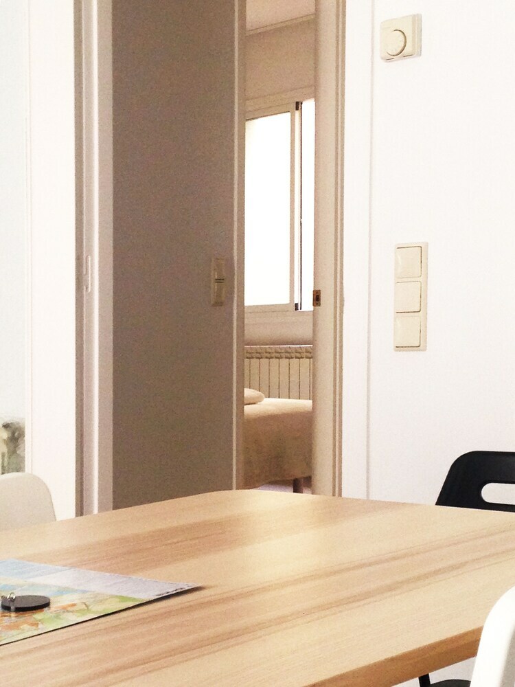 Apartamentos Flateli Abeuradors