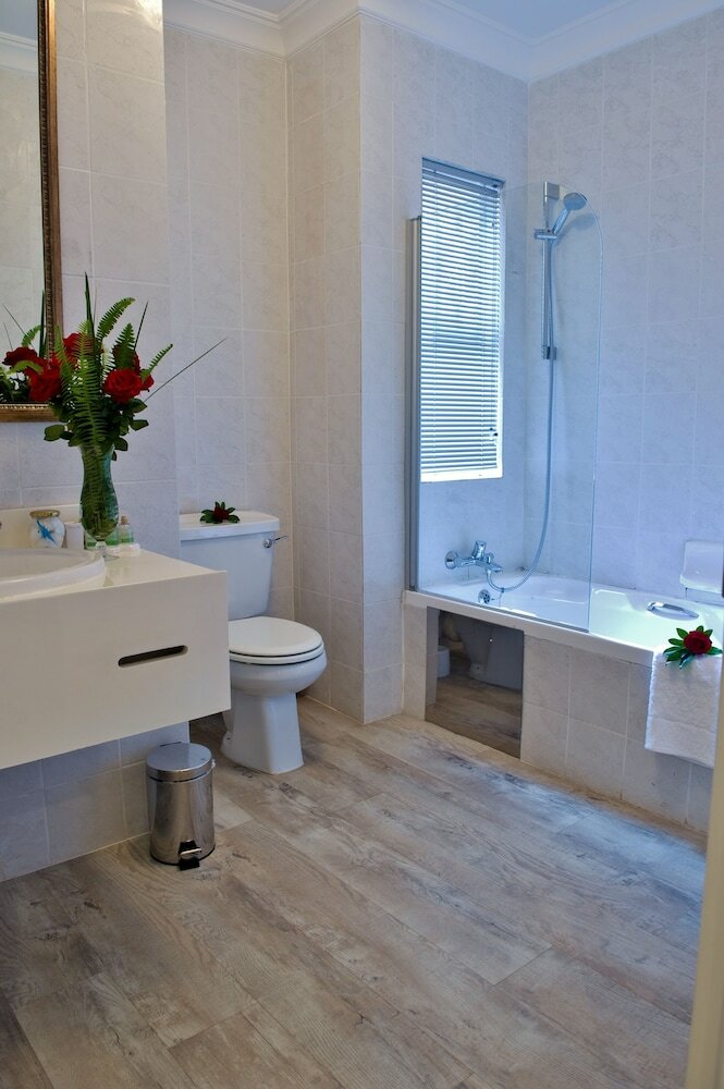 Hotel Cedarwoods Of Sandton