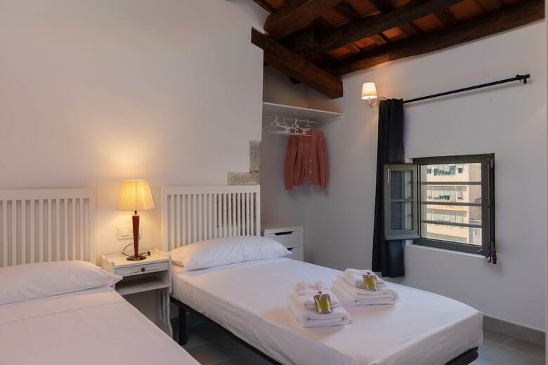 Apartamentos Flateli Rambla 5 4-1