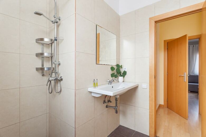 Apartamentos Flateli Roger 16