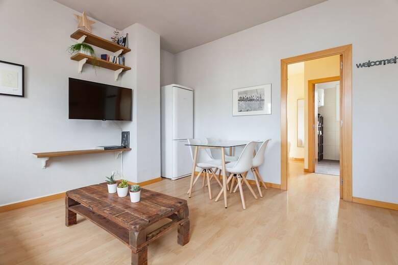 Apartamentos Flateli Roger 16