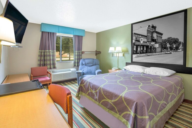Motel Super 8 By Wyndham Champaign