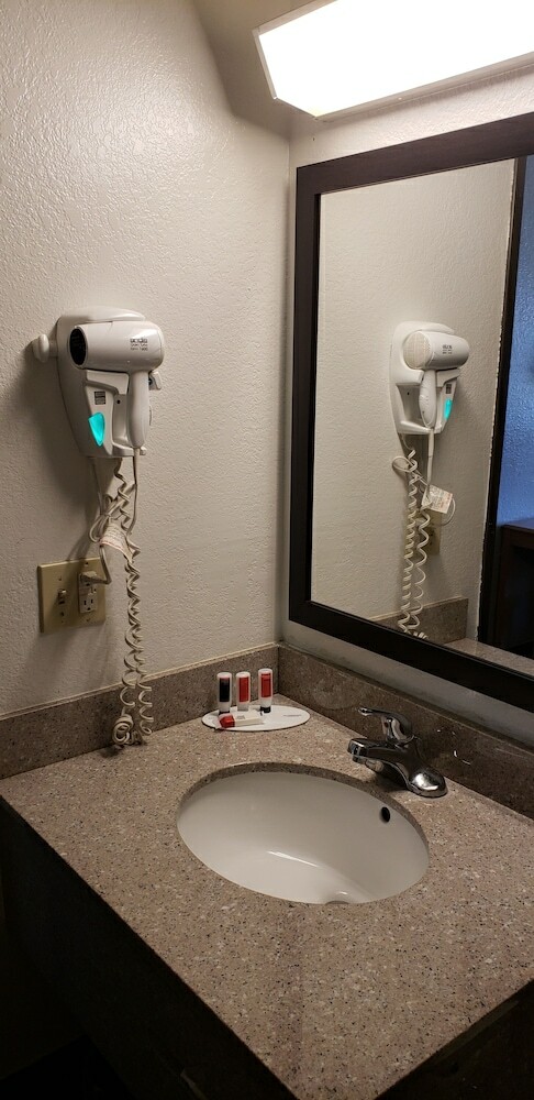 Motel Super 8 By Wyndham Champaign