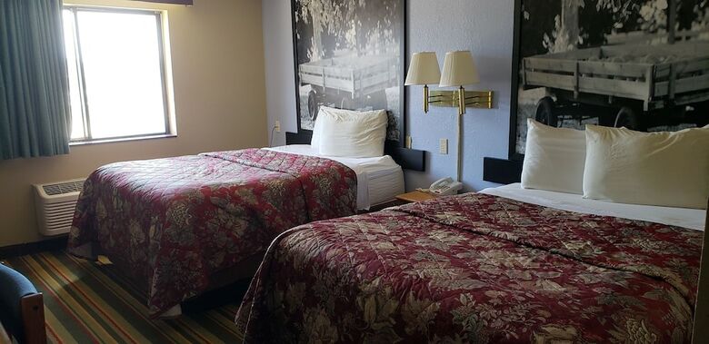 Motel Super 8 By Wyndham Champaign
